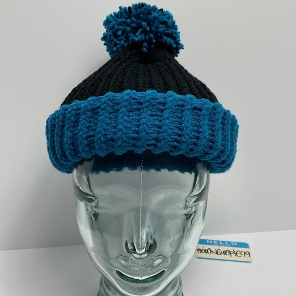Fisherman Beanie - Picture 2 of 8